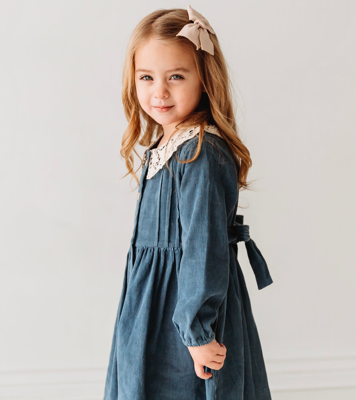 Long Sleeves Blue Corduroy Lace Collar Girl's Dress